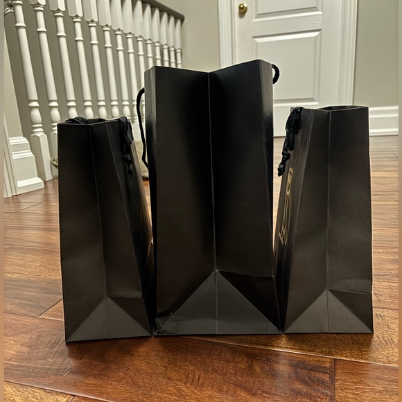 3 authentic OVO paper bags. 2 small and 1 big. - Picture 4 of 4